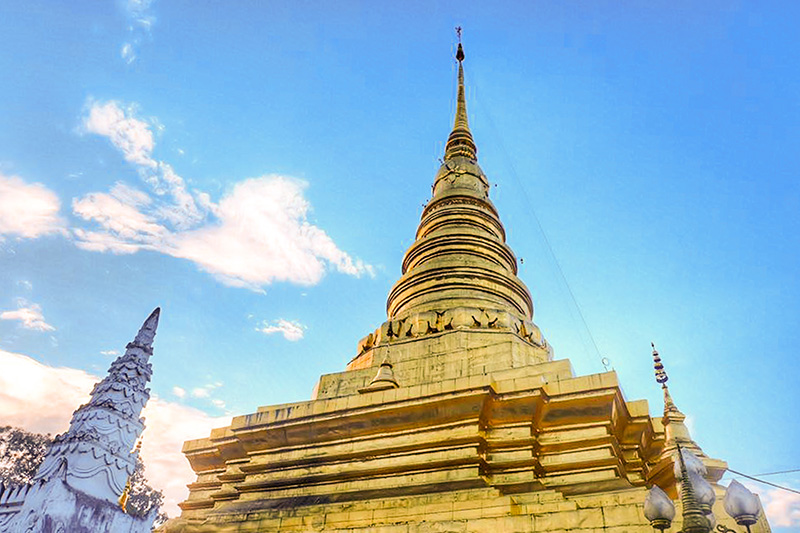 พระธาตุแช่แห้ง วัดพระธาตุแช่แห้ง