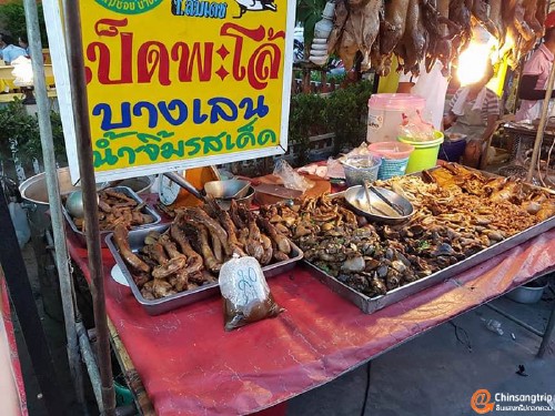 ตลาดนัดเรือบิน หรือ ตลาดบางปลา_6