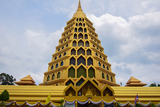 พระธาตุเจดีย์ศรีโพธิ์ทอง (วัดท่าอิฐ)