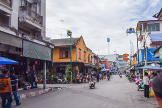 ตลาดร่มหุบ (ตลาดแม่กลอง)